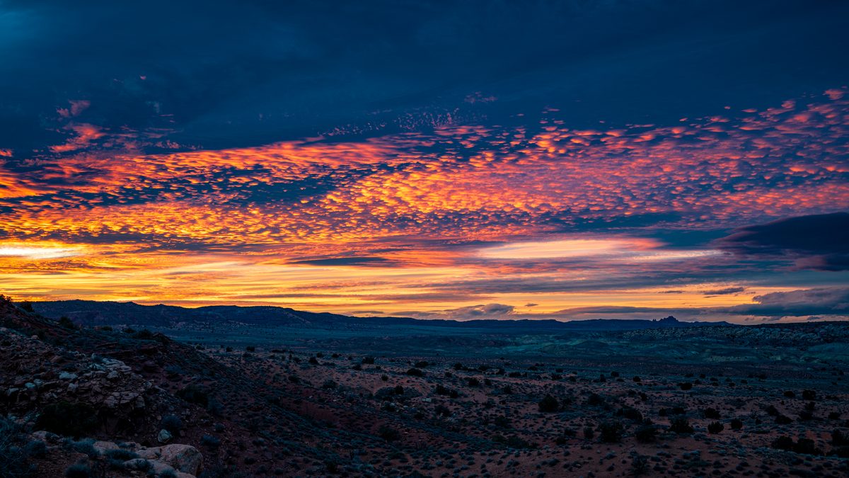 Sunrise over the desert, Moab — The Colorado Plateau, Utah & Arizona